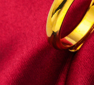 Glossy Ring